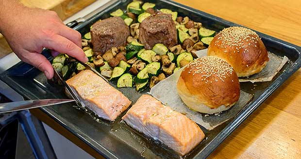 色列Goji烤箱：可以同时做几道菜的智能烤箱