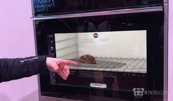 惠而浦AR智能概念烤箱，可自动识别食物