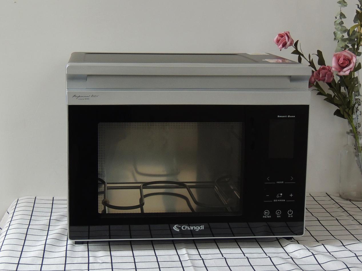 长帝蒸烤箱ZTB32Q：30L的大容量，真正的蒸烤相融